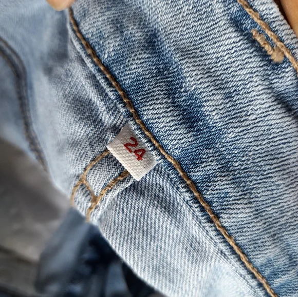 Levi's shorts jeans woman's 24" - Picture 4 of 5